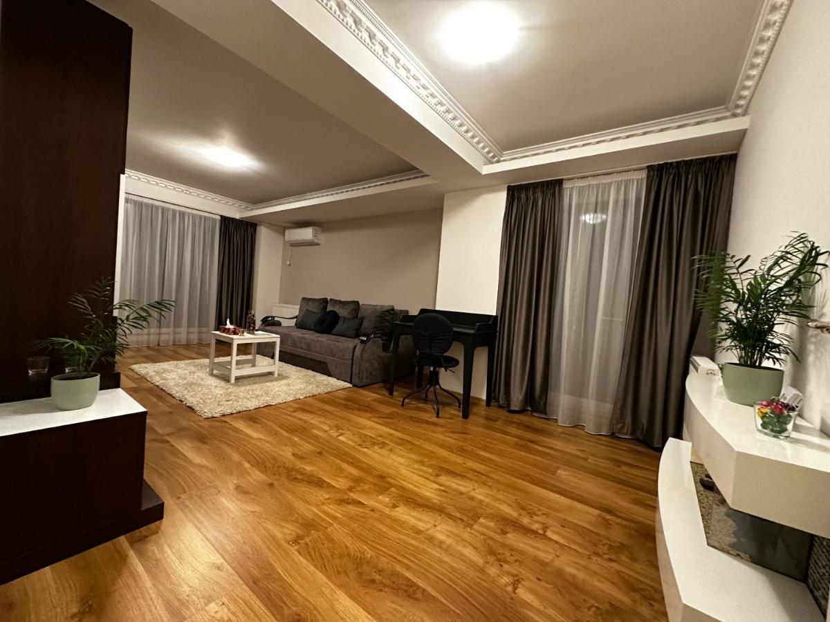 Terrace Apartments Otopeni ! Exterior photo